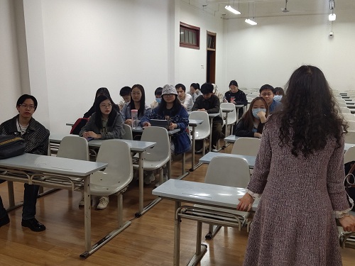 13dafd3e2c3d4136a50665ad4f4ea2f9.jpg 班会现场.jpg