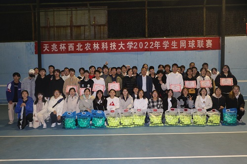 3c0436da97274f42904579761157bf4d.jpg 集体合影.JPG